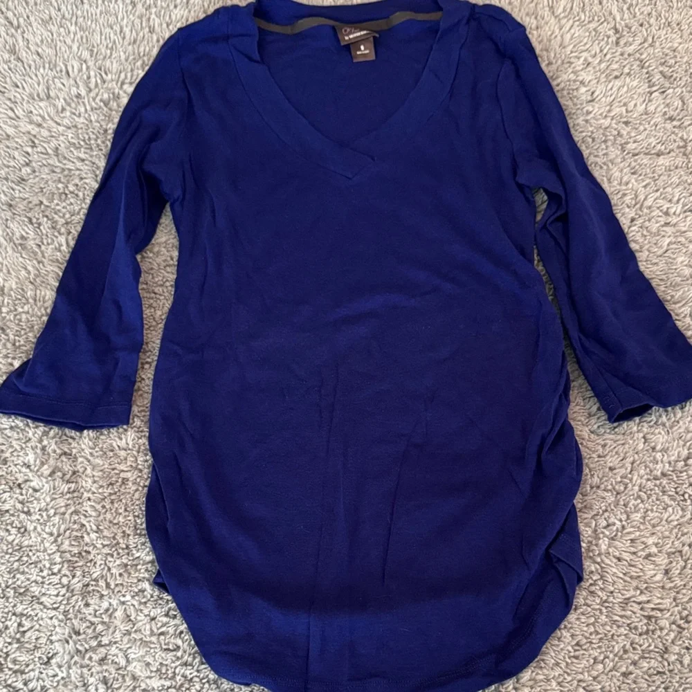 Motherhood Maternity Deep Royal Blue V-Neck Long Sleeve Top - Picture 1 of 4
